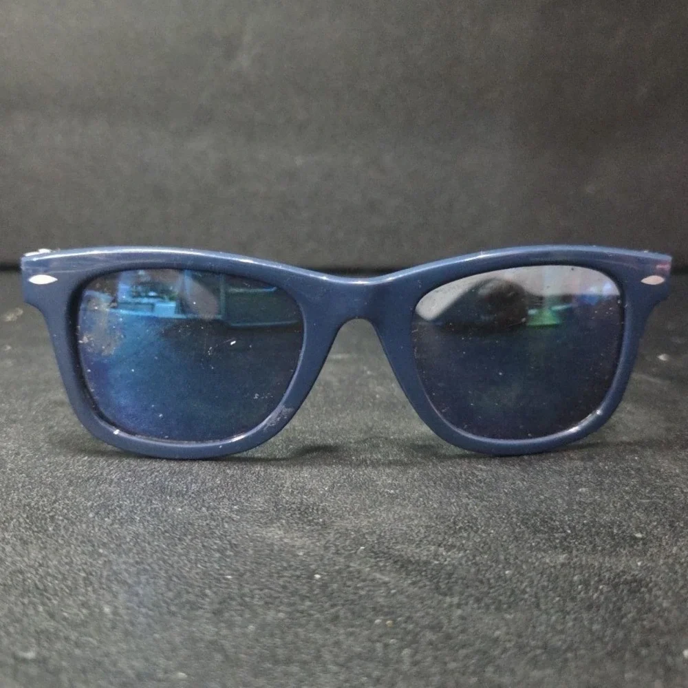 Carter's Kids Wayfarer Sunglasses, Navy Blue White Two Tone Shades UV Protection